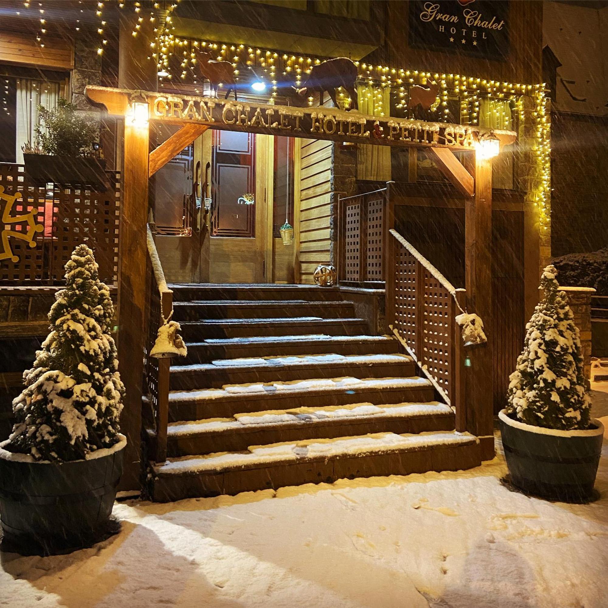 Gran Chalet Hotel & Petit Spa Vielha Exterior foto